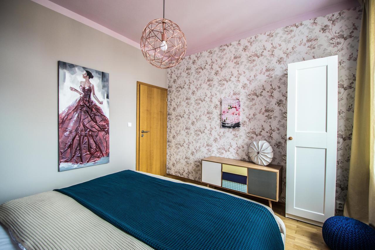 Stylish Apartments Close To Eden Garden Прага Экстерьер фото