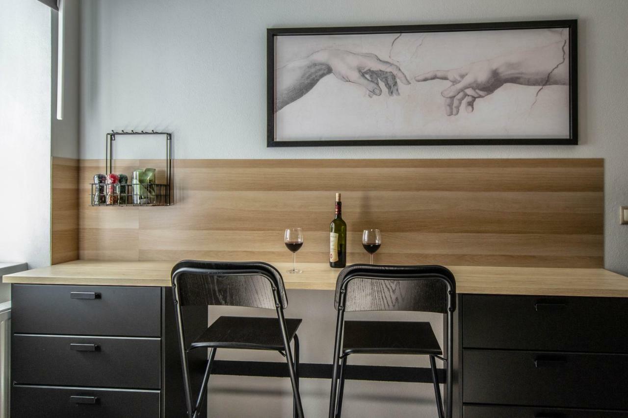 Stylish Apartments Close To Eden Garden Прага Экстерьер фото