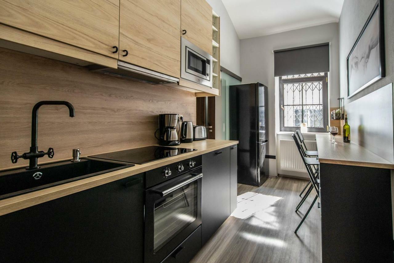 Stylish Apartments Close To Eden Garden Прага Экстерьер фото