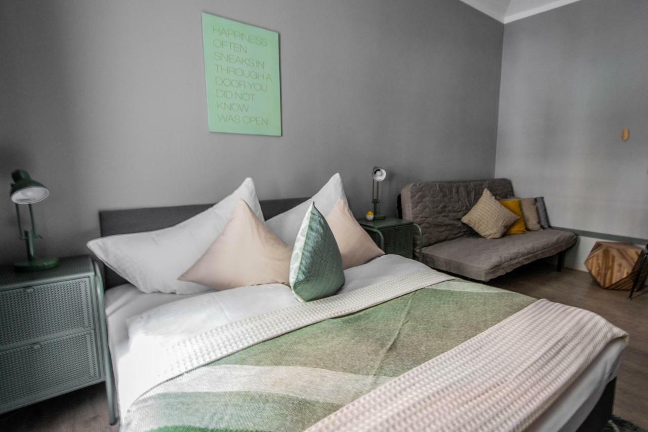 Stylish Apartments Close To Eden Garden Прага Экстерьер фото